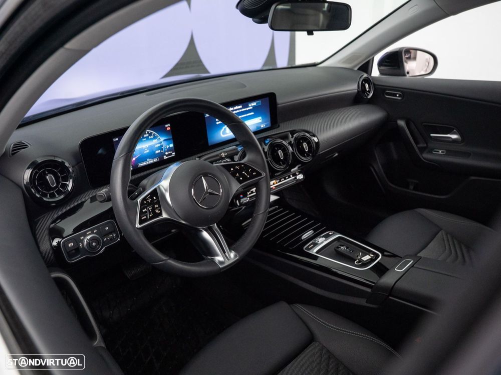 Mercedes-Benz A 250 Limousine e - 14