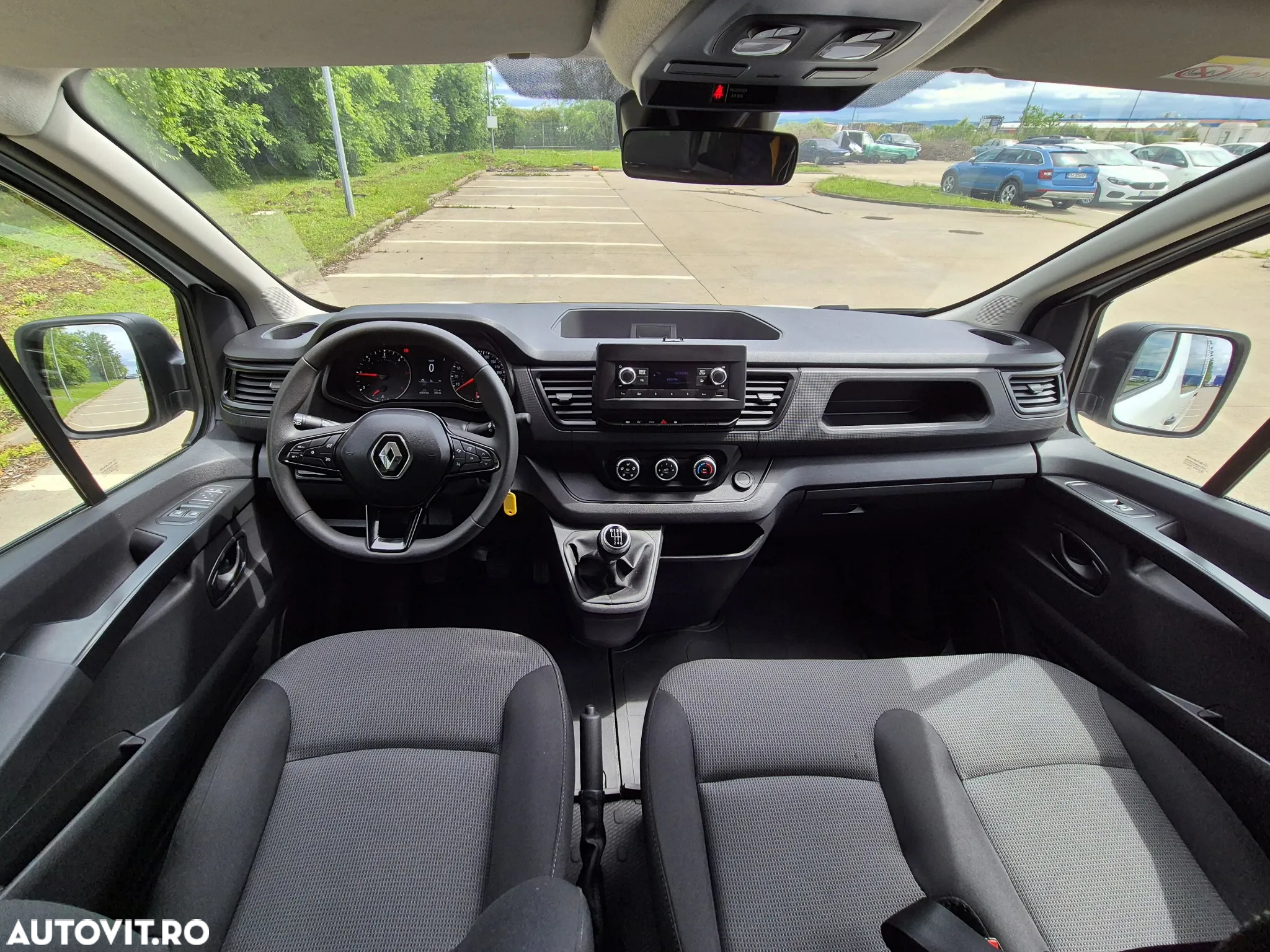 Renault Trafic Combi 2.0 Blue dCi 110 S&S L1 8+1 Life - 19