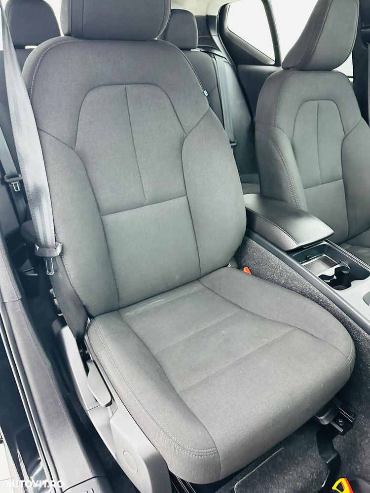 Volvo XC 40 T2 Momentum Core - 18