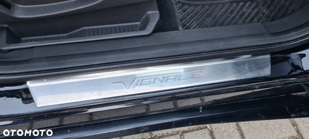 Ford Kuga Vignale 2.0 TDCi FWD - 25