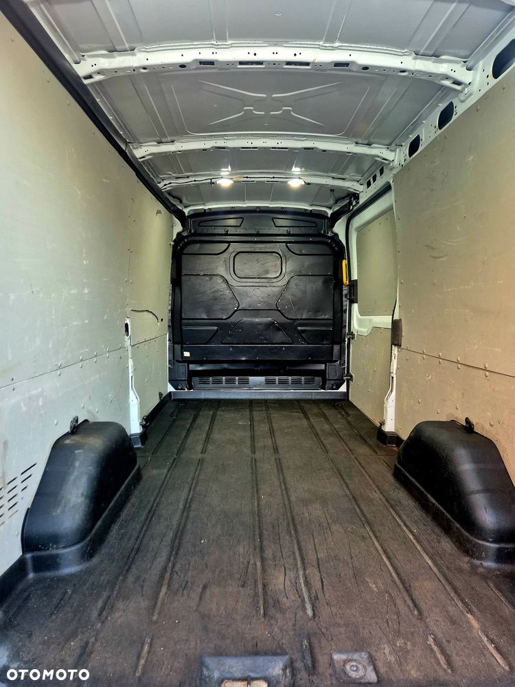 Ford Transit - 8