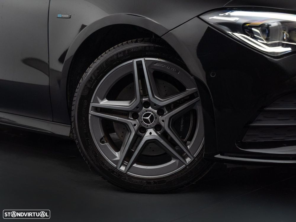 Mercedes-Benz CLA 250 e Shooting Brake AMG Line - 9
