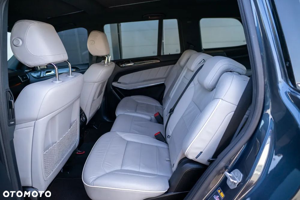 Mercedes-Benz GL 350 BlueTEC 4Matic 7G-TRONIC - 27