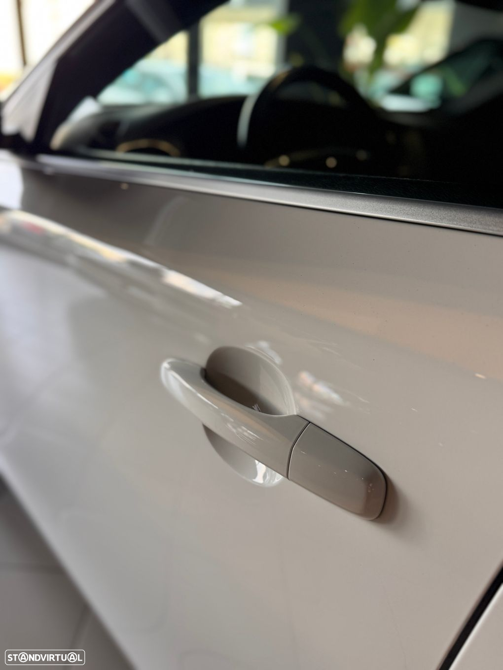 Volvo V40 2.0 D2 R-Design - 15