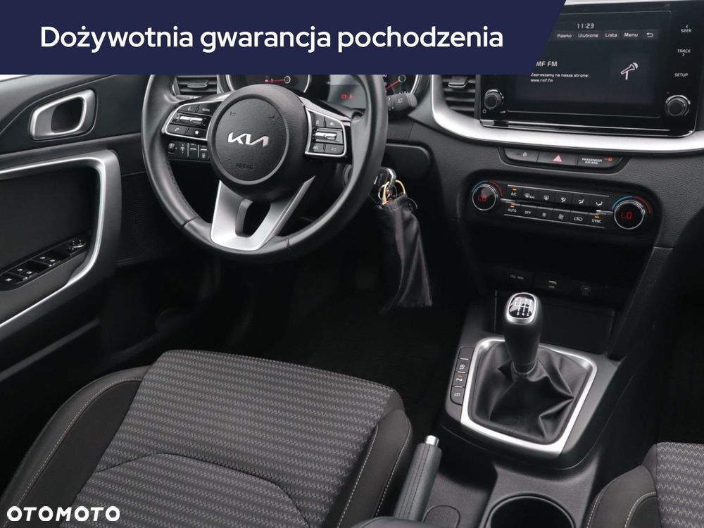 Kia Ceed - 9