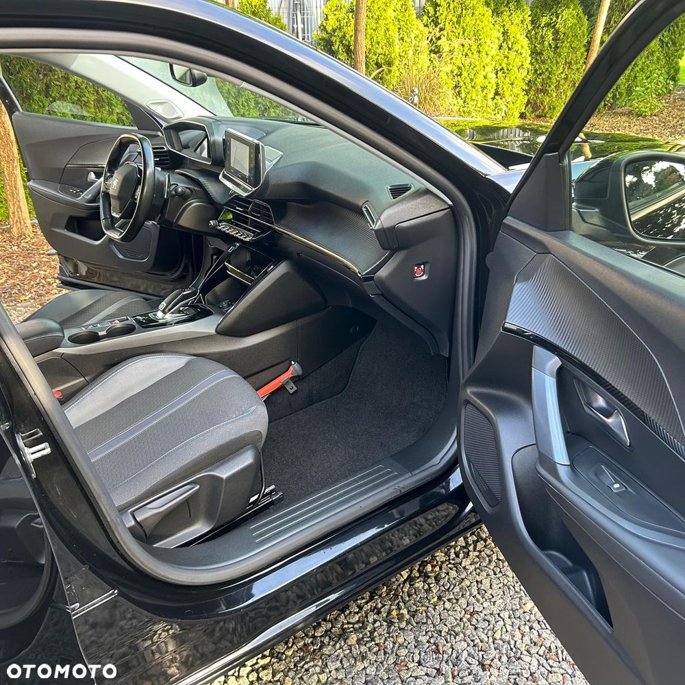 Peugeot 2008 1.5 BlueHDi Allure Pack S&S EAT8 - 9