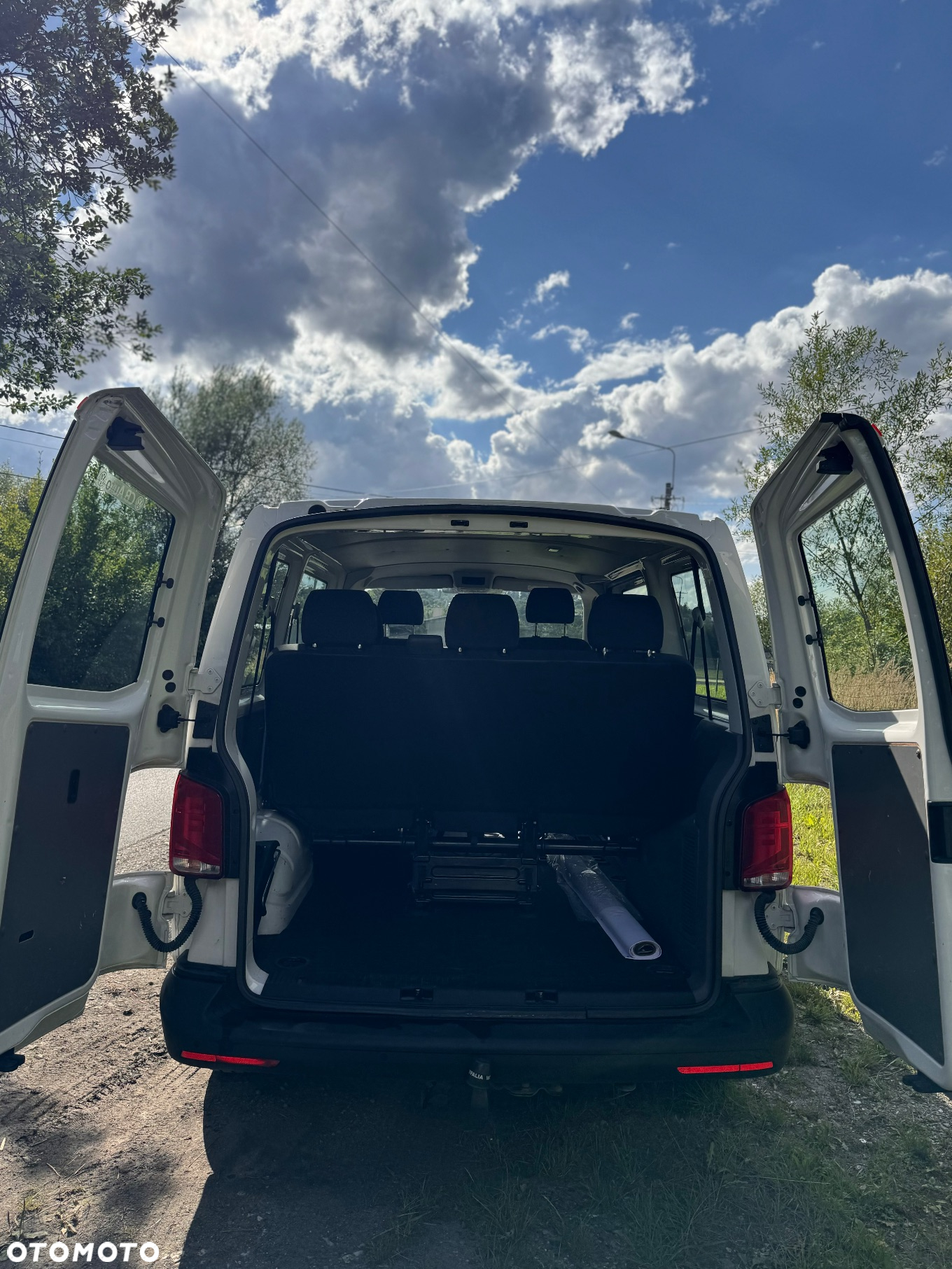 Volkswagen Transporter - 4