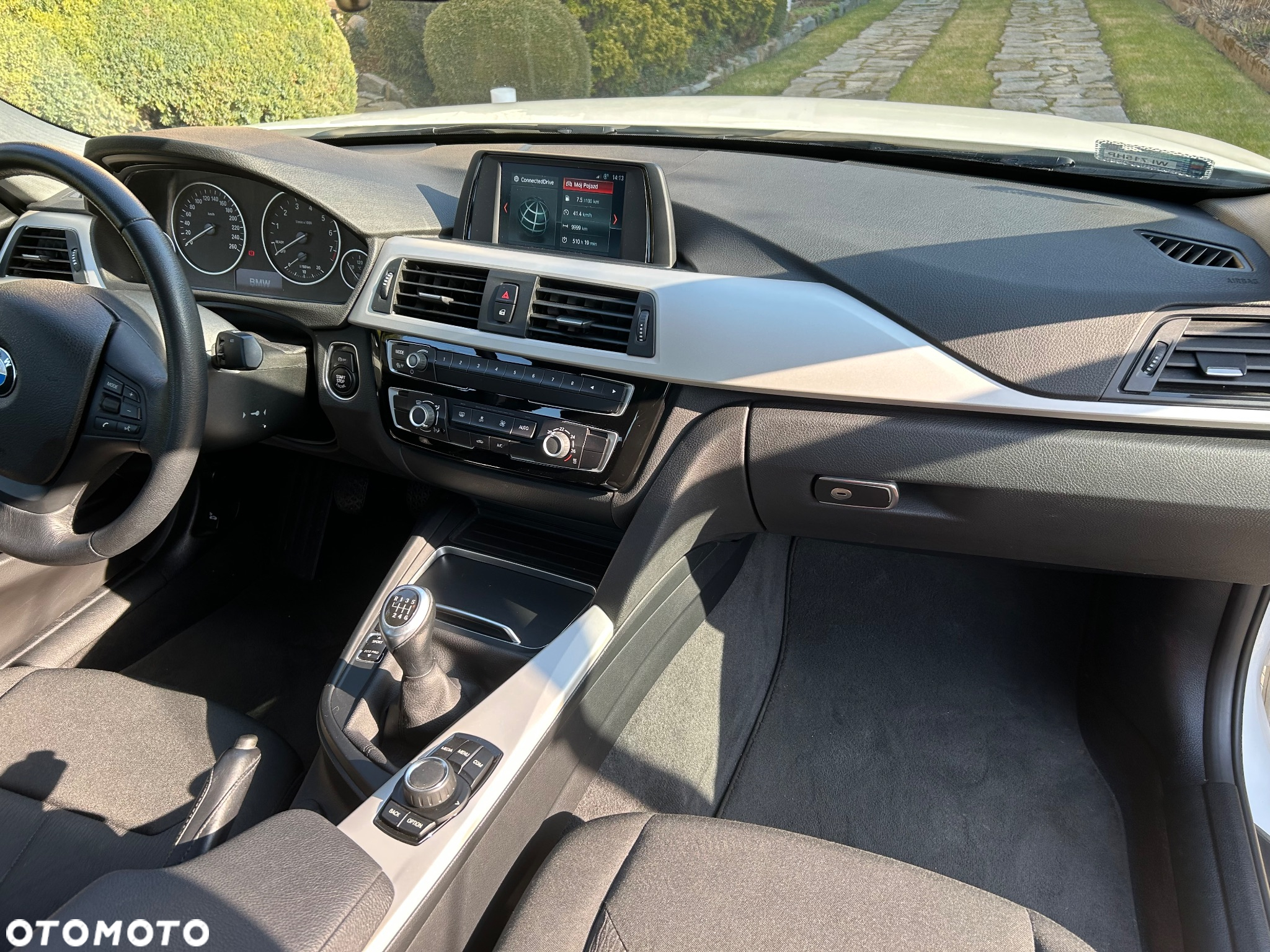 BMW Seria 3 318i - 14