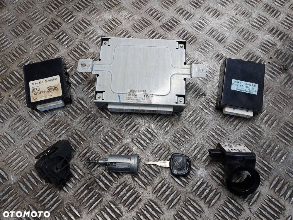 ZESTAW STARTOWY SUZUKI IGNIS II 1.4 16V 33920-86G02 38700-84E00 - 1