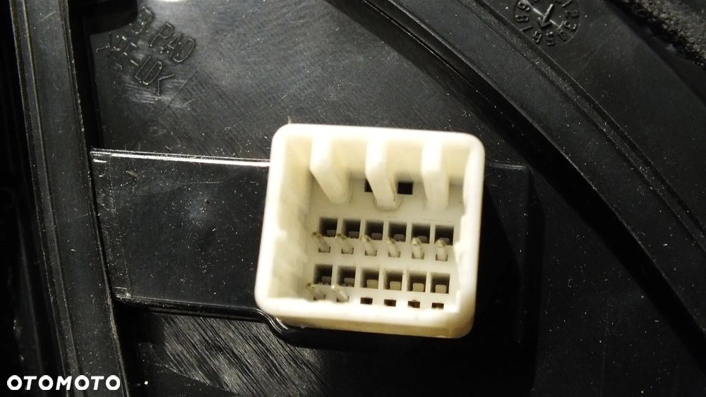 Lusterko Lewe Kia Rio IV 8 Pin - 4