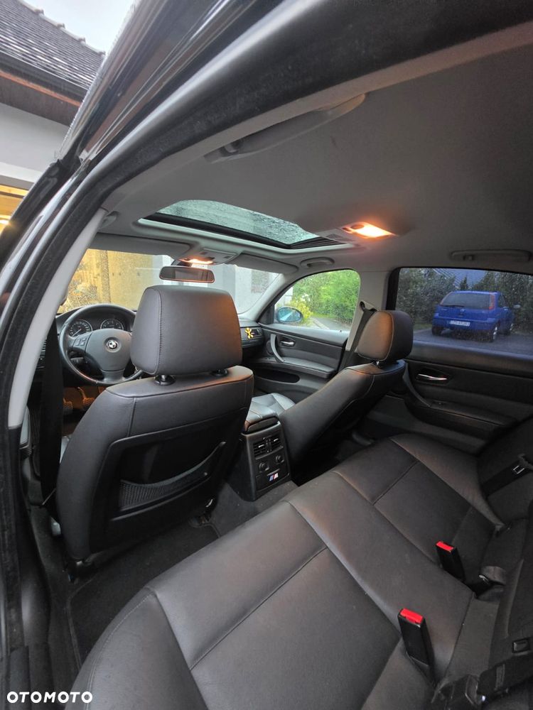 BMW Seria 3 325i - 6