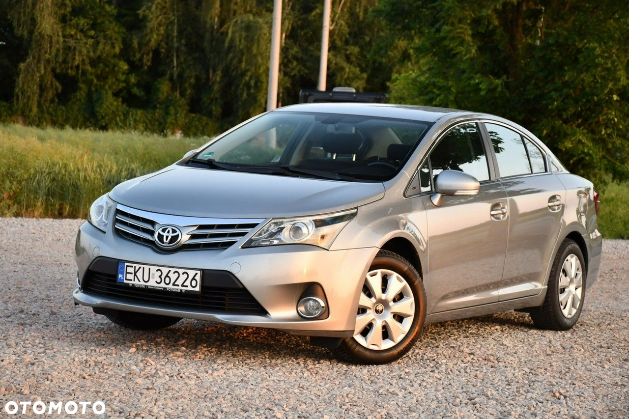 Toyota Avensis - 2