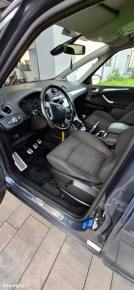 Ford S-Max 2.0 TDCi DPF Titanium - 13