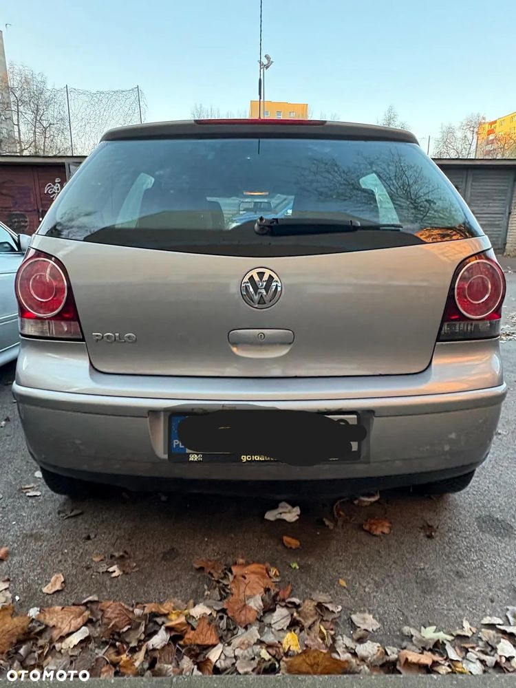 Volkswagen Polo 1.4 16V Trendline - 4