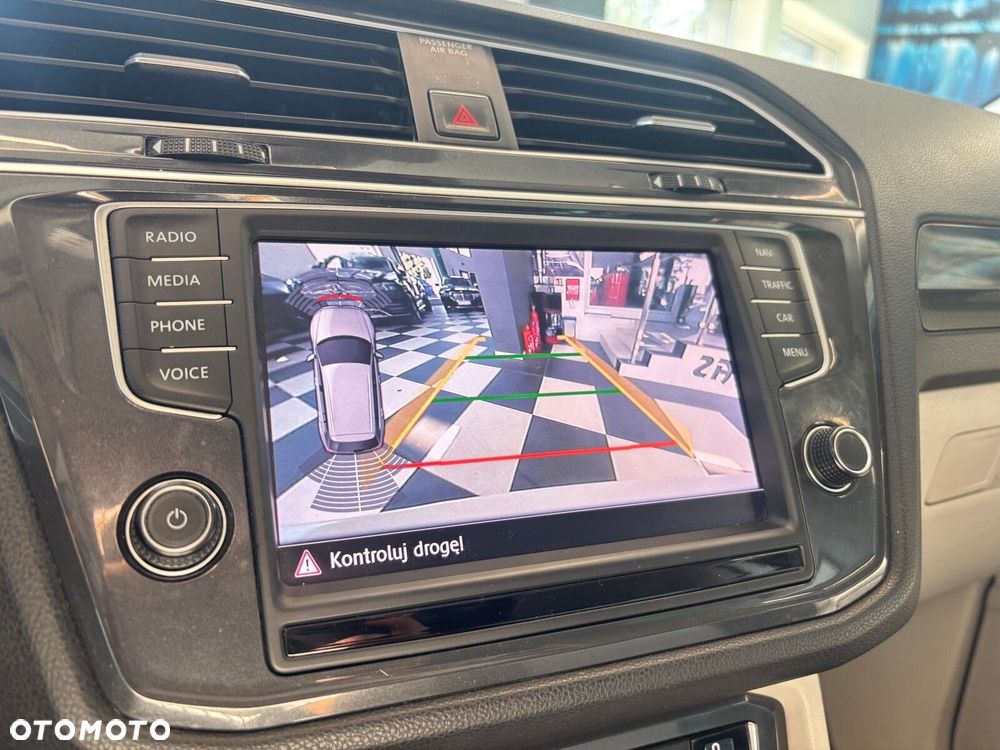 Volkswagen Tiguan - 22