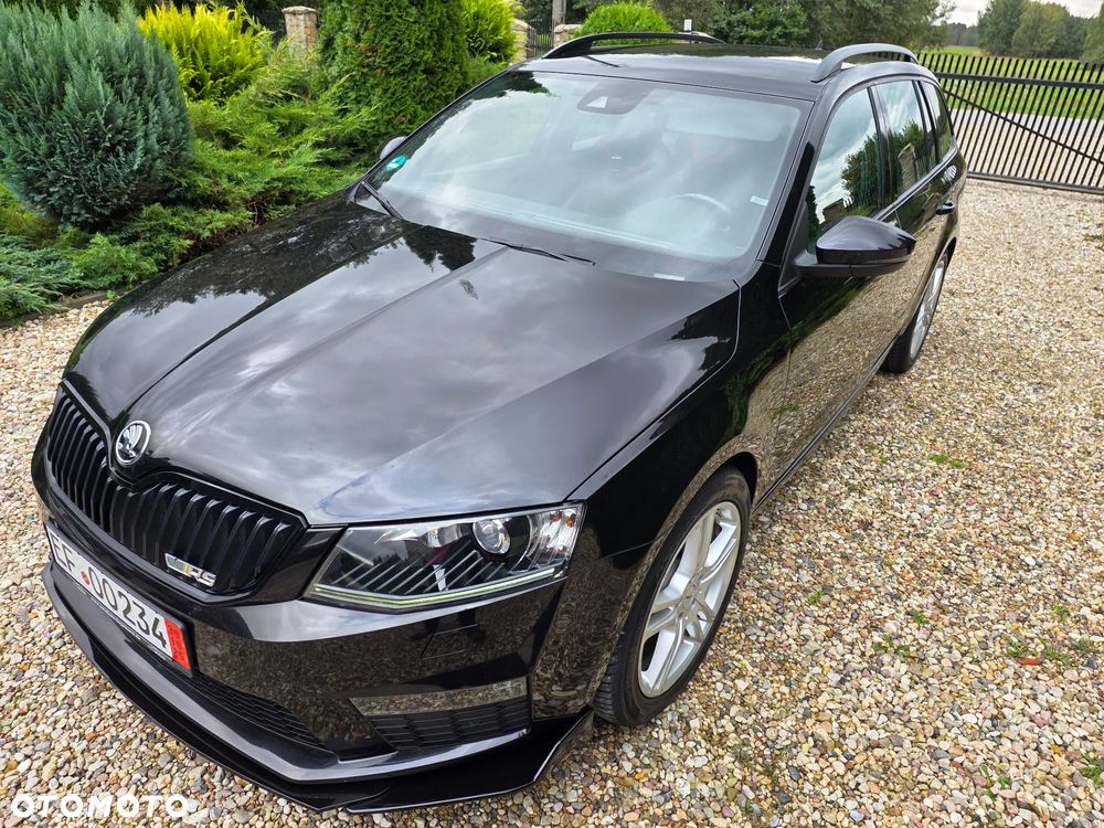 Skoda Octavia 2.0 TDI DSG RS - 1