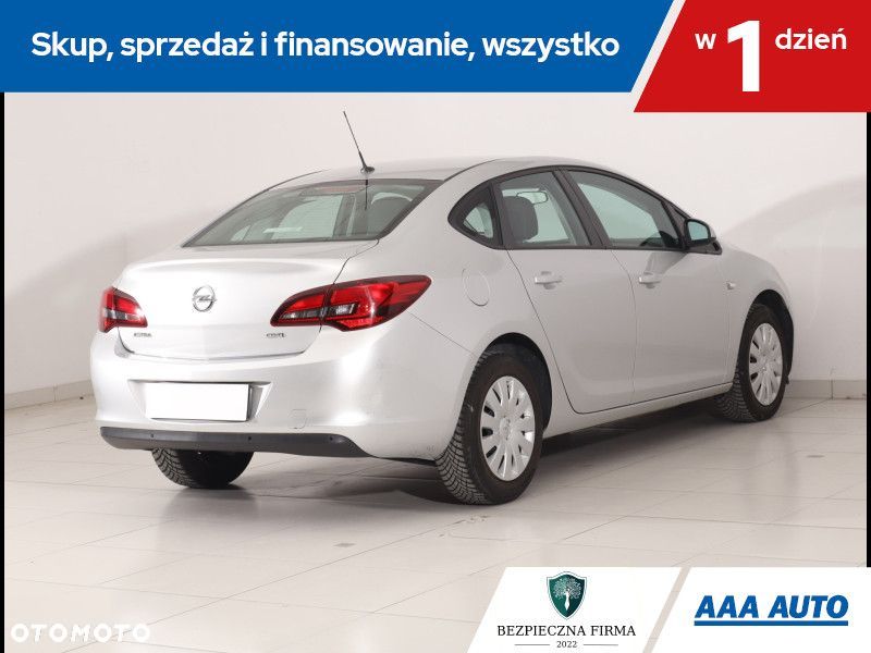 Opel Astra - 6