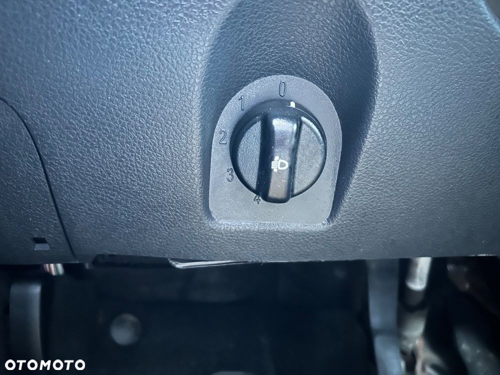 Dacia Sandero - 33