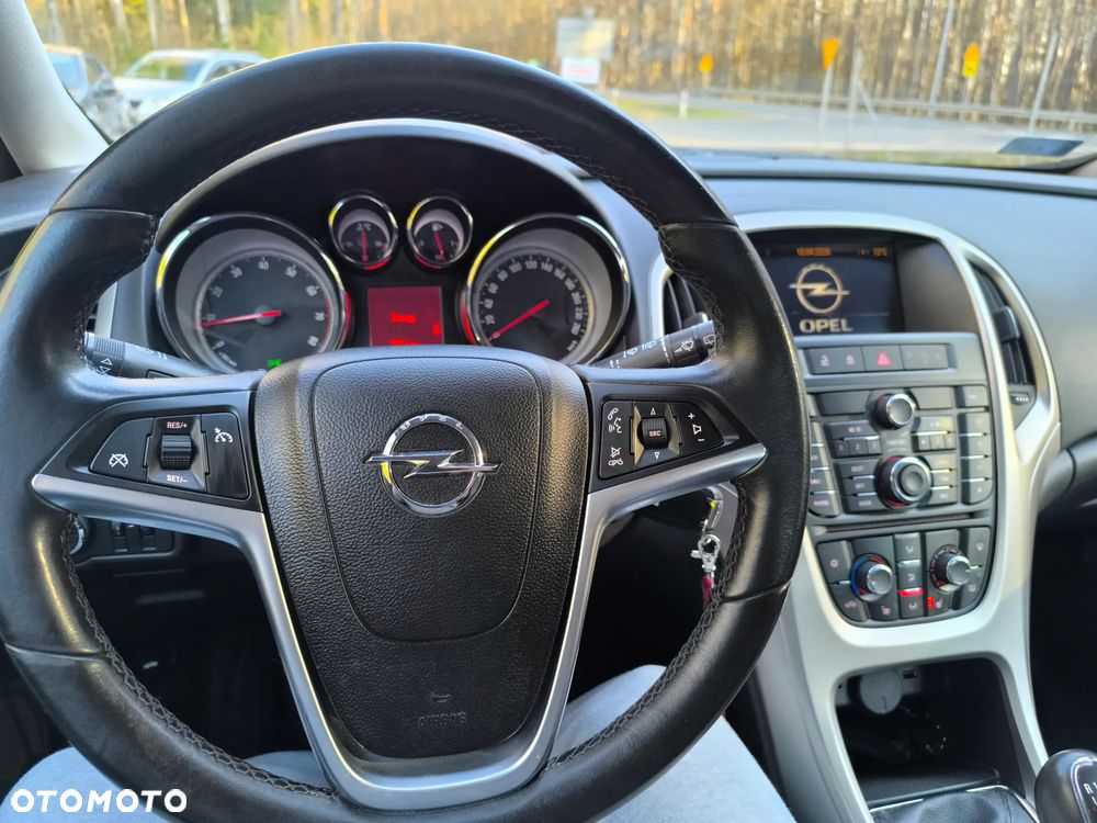 Opel Astra 1.6 Enjoy - 12