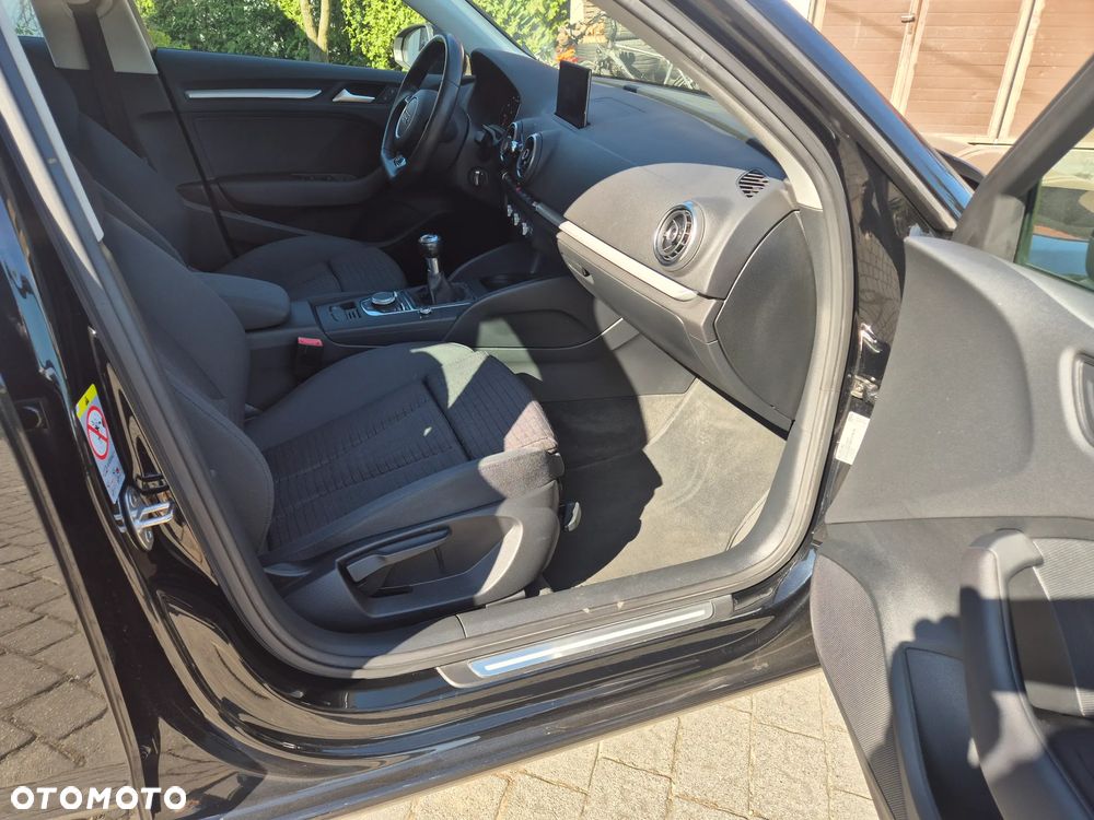 Audi A3 Sportback 1.4 TFSI Attraction - 9