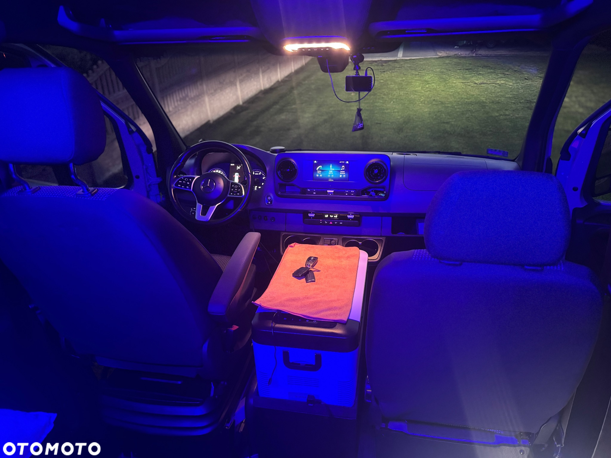 Mercedes-Benz Sprinter 319 CDI 907.233 - 20