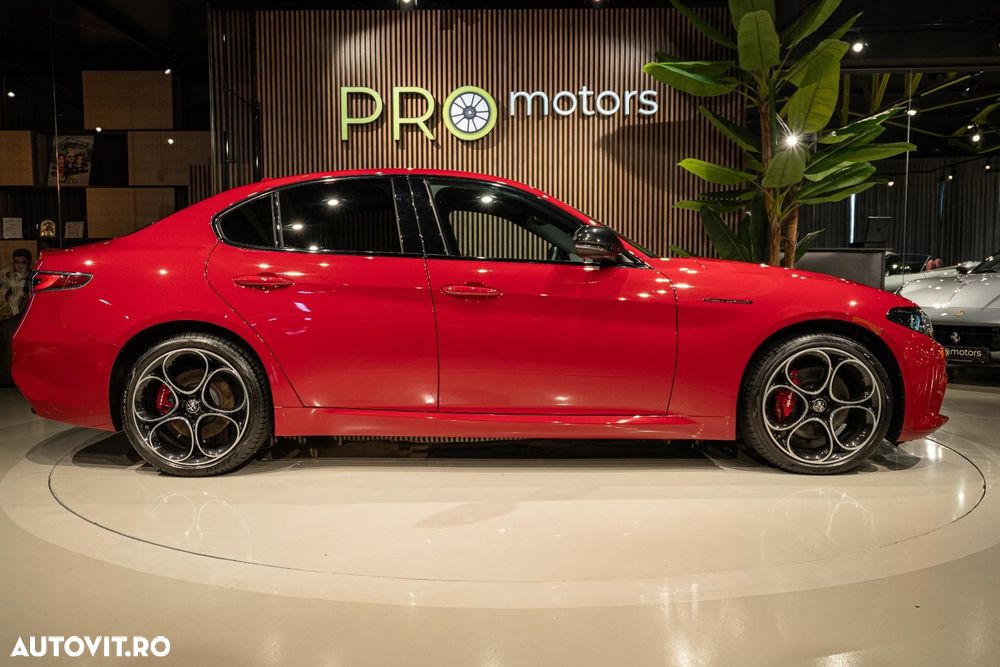 Alfa Romeo Giulia 2.0 Turbo 16V AT8-Q4 Competizione - 8