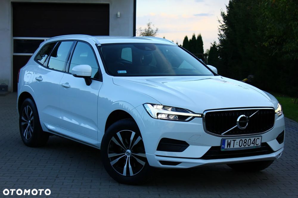 Volvo XC 60 D4 Momentum - 1