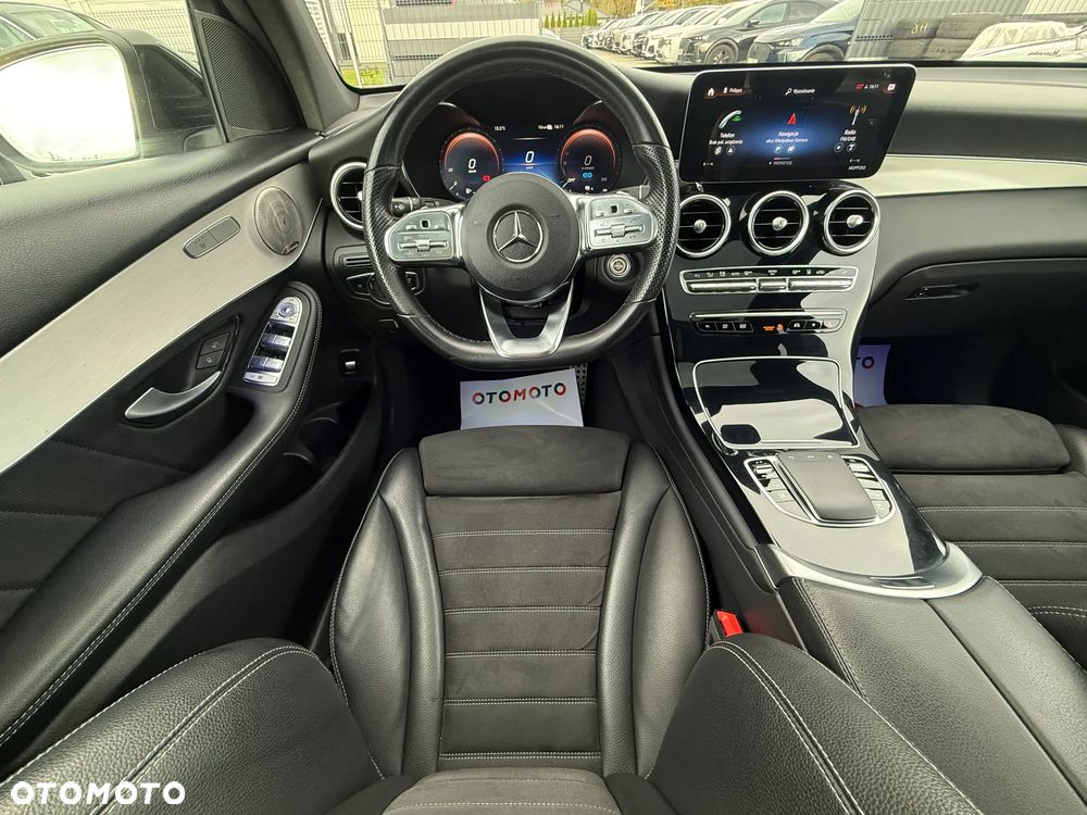 Mercedes-Benz GLC 300 de 4Matic 9G-TRONIC AMG Line Plus - 36