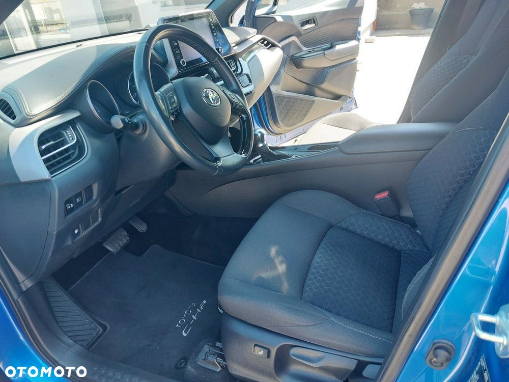 Toyota C-HR - 12