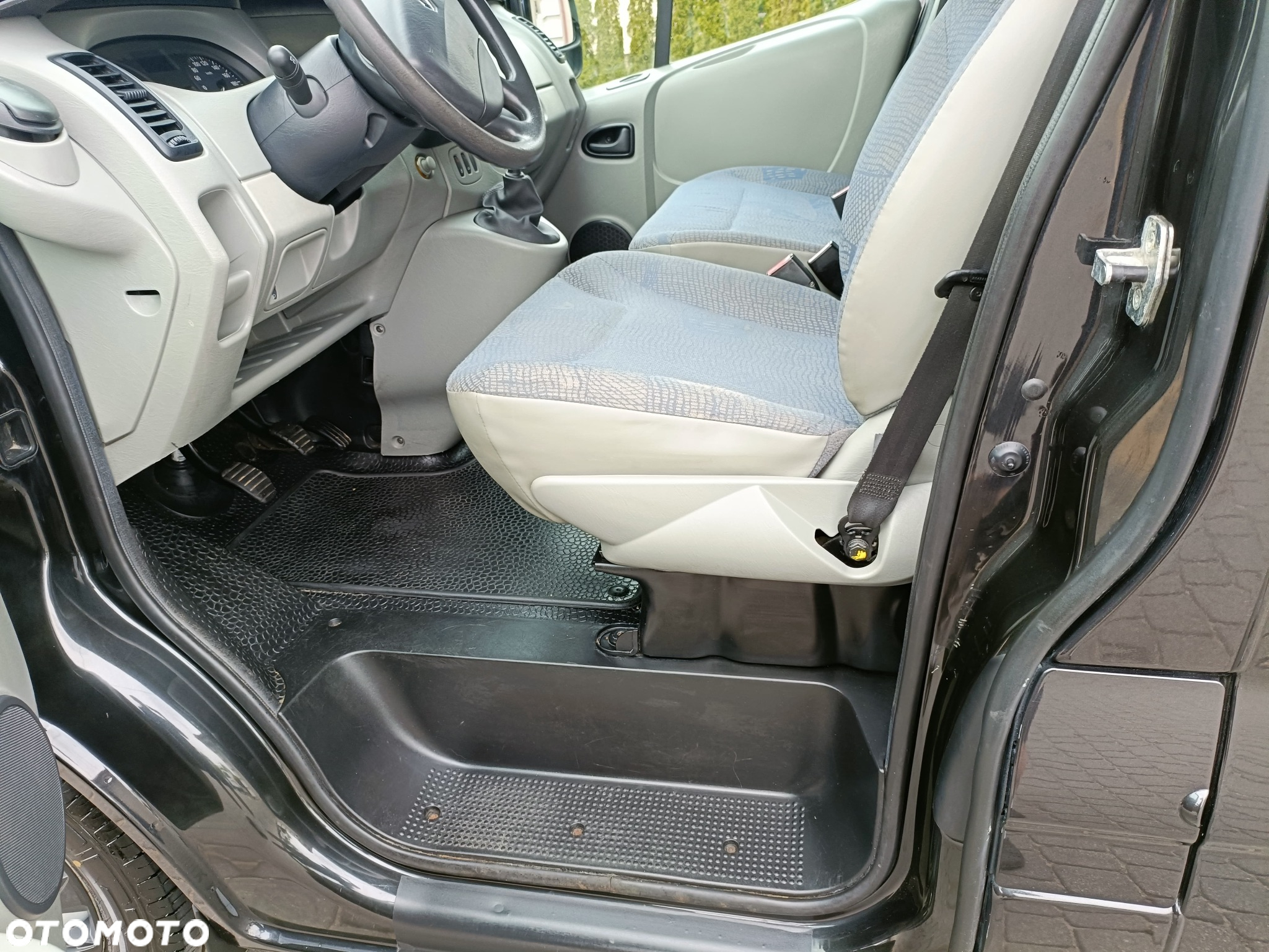 Renault TRAFIC - 8