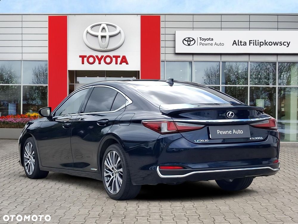 Lexus ES 300h Business Edition - 5