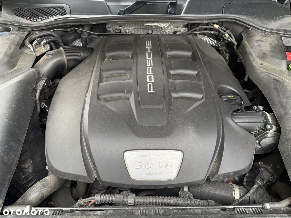 Porsche Cayenne - 20