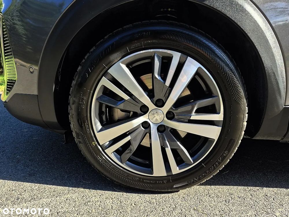 Peugeot 3008 1.6 PureTech Hybrid PHEV Allure S&S EAT8 - 34