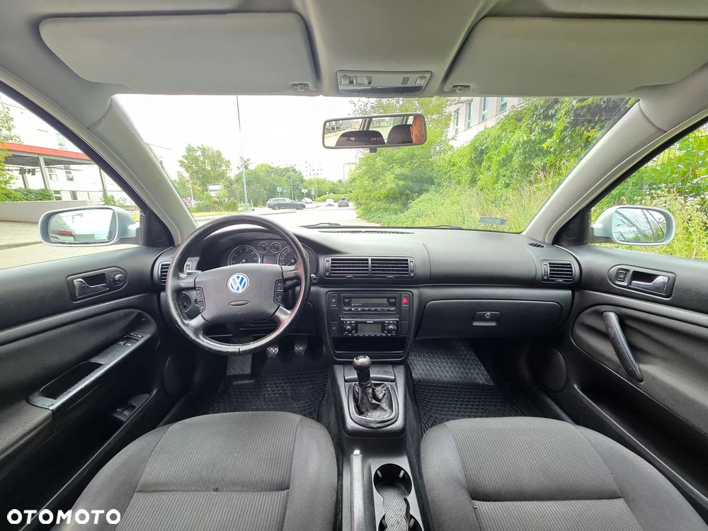 Volkswagen Passat 1.6 Family - 5