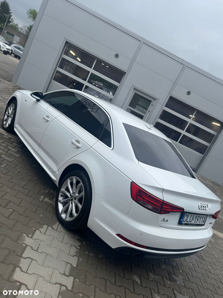 Audi A4 Limousine - 8