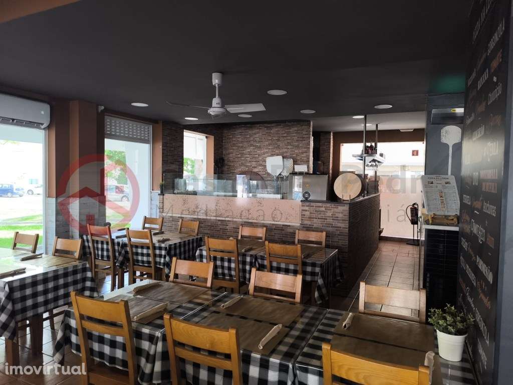 Pizzaria Pronta a Funcionar, Trespasse - Grande imagem: 2/12