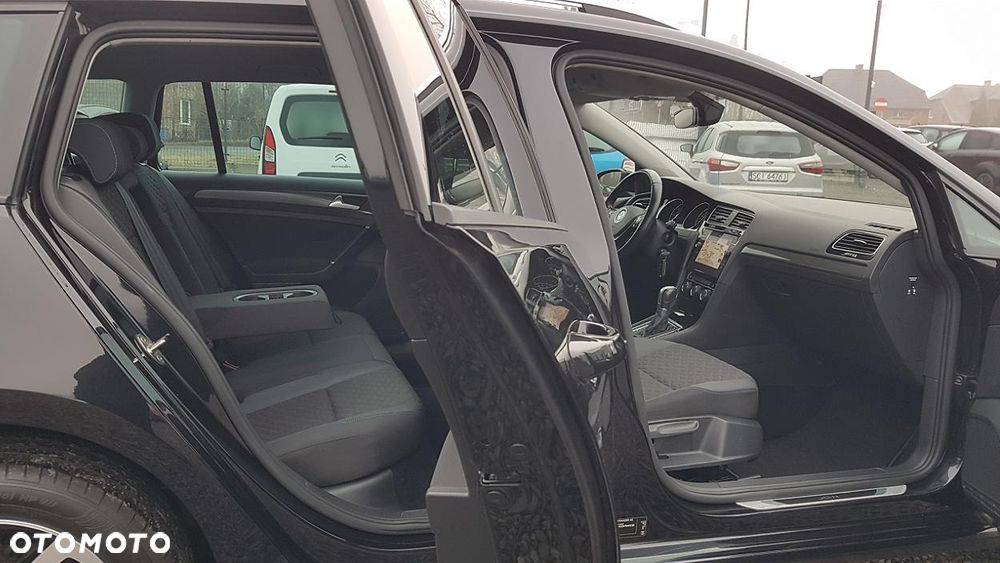 Volkswagen Golf 1.6 TDI SCR DSG Join - 26