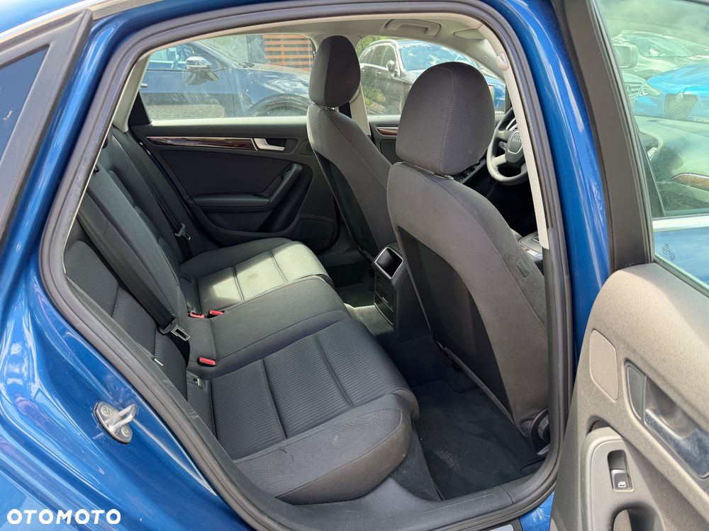 Audi A4 Limousine 1.8 TFSI Attraction - 33