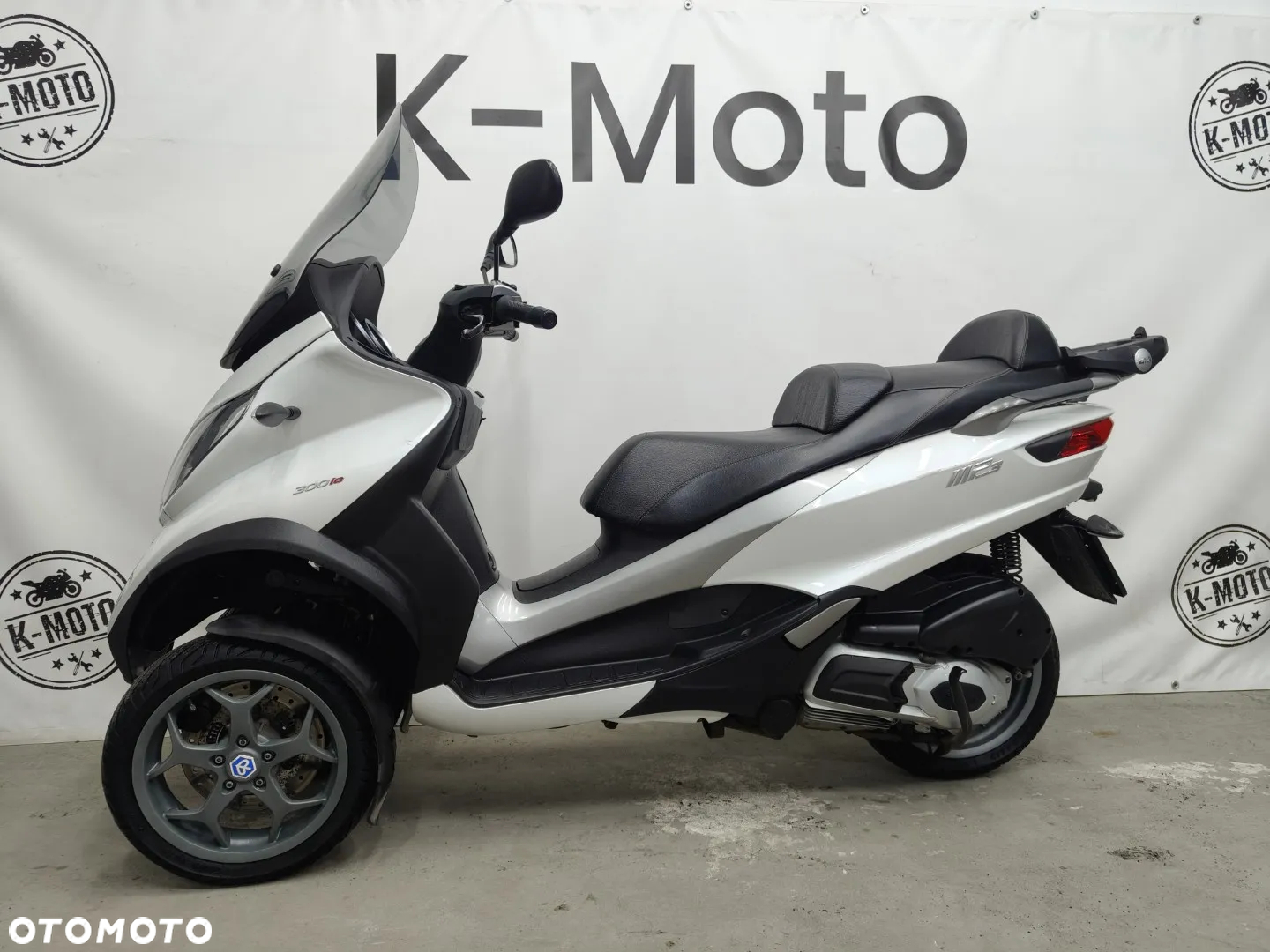 Piaggio MP-3 - 13
