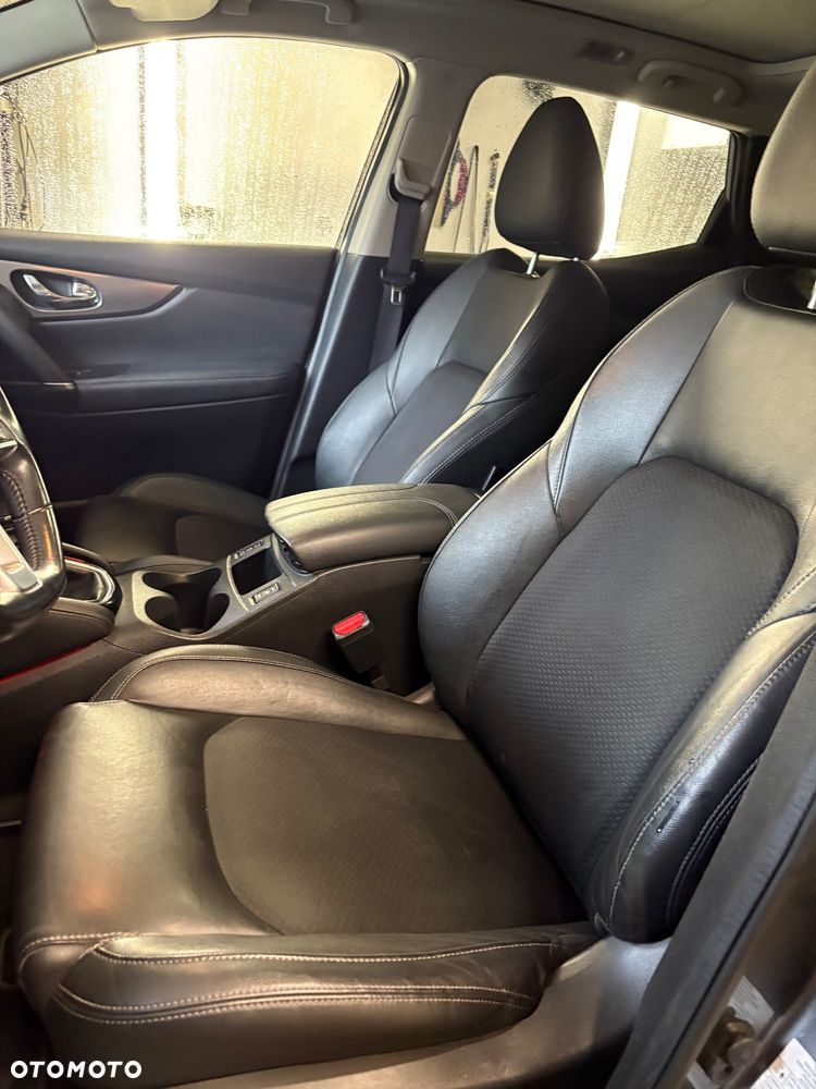 Nissan Qashqai 1.2 DIG-T Tekna EU6 - 13