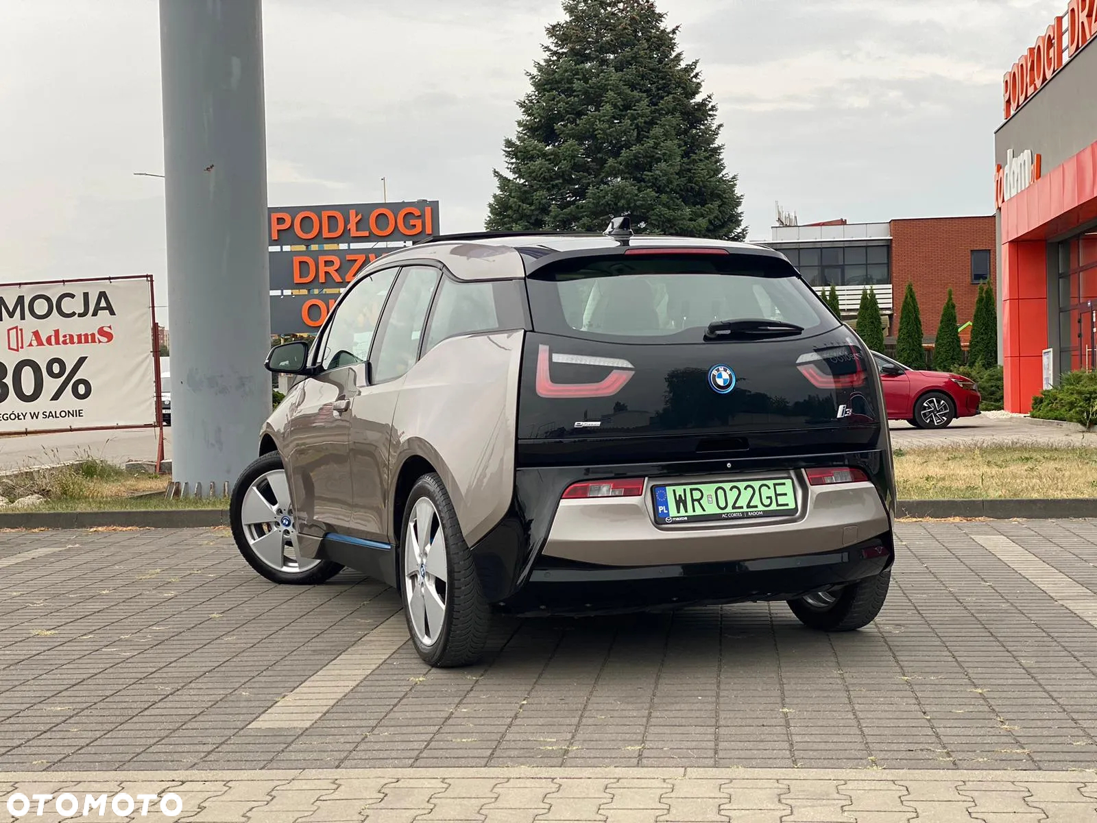 BMW i3 (60 Ah) - 12