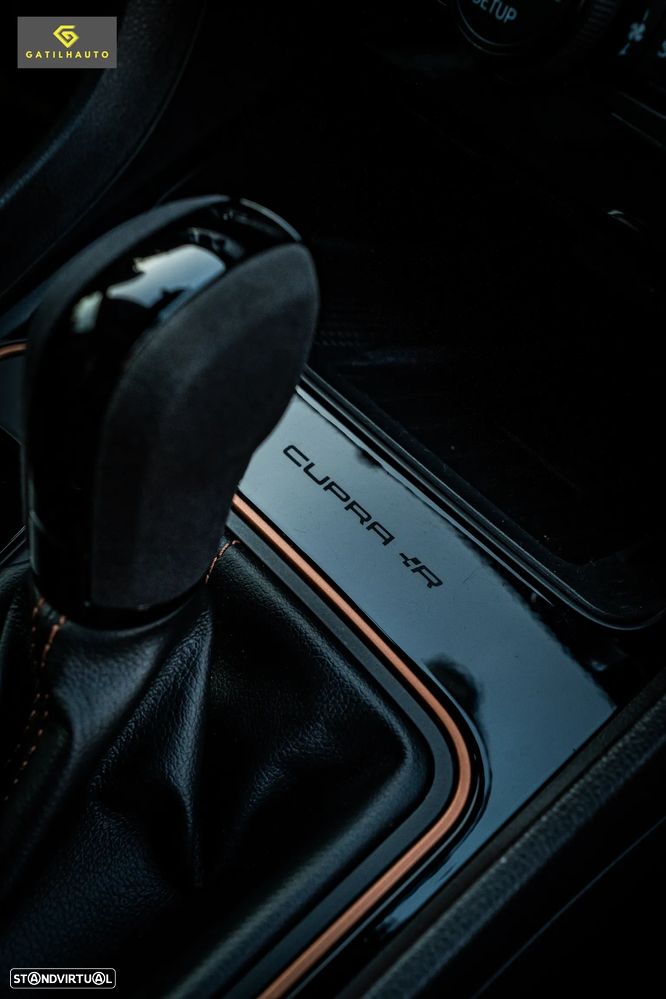 SEAT Leon ST 2.0 TSI S&S 4Drive DSG Cupra 300 Edition Carbon - 35