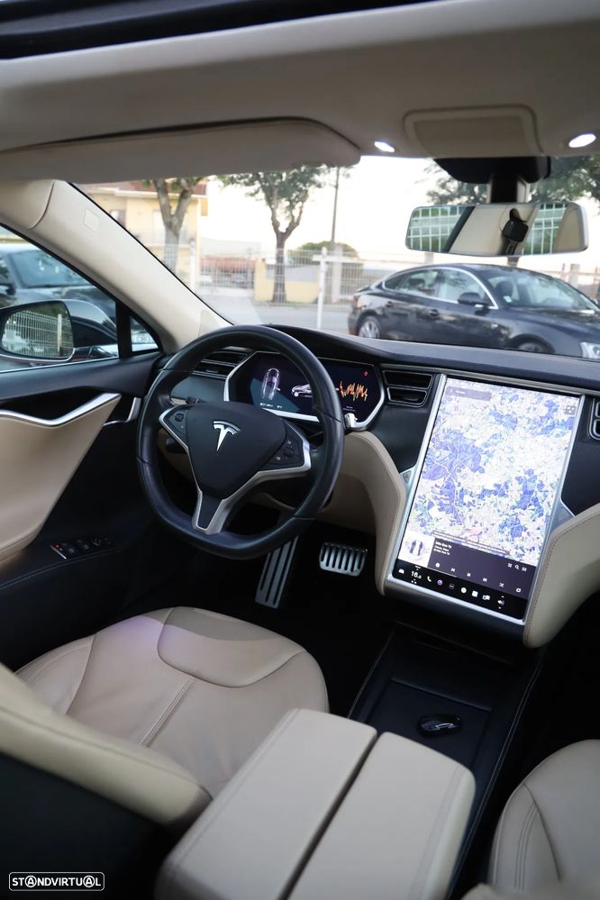 Tesla Model S 85D - 19