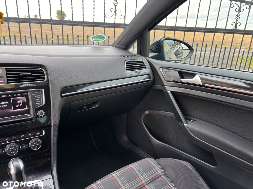 Volkswagen Golf 2.0 TSI BMT GTI DSG - 20