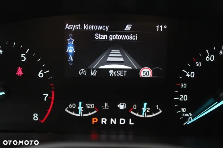 Ford Focus 1.0 EcoBoost Hybrid TITANIUM X - 20