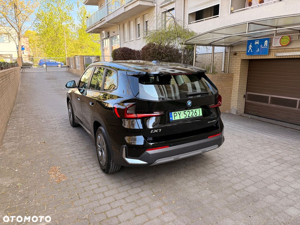 BMW iX1 eDrive20 - 3