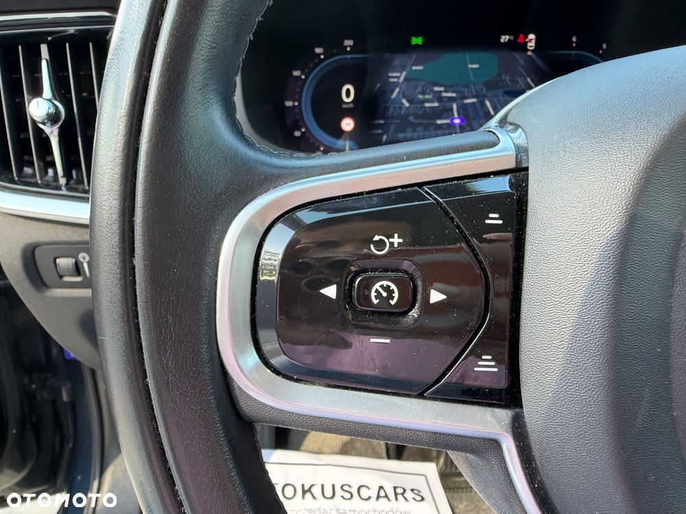 Volvo V90 Cross Country D5 AWD Pro - 21