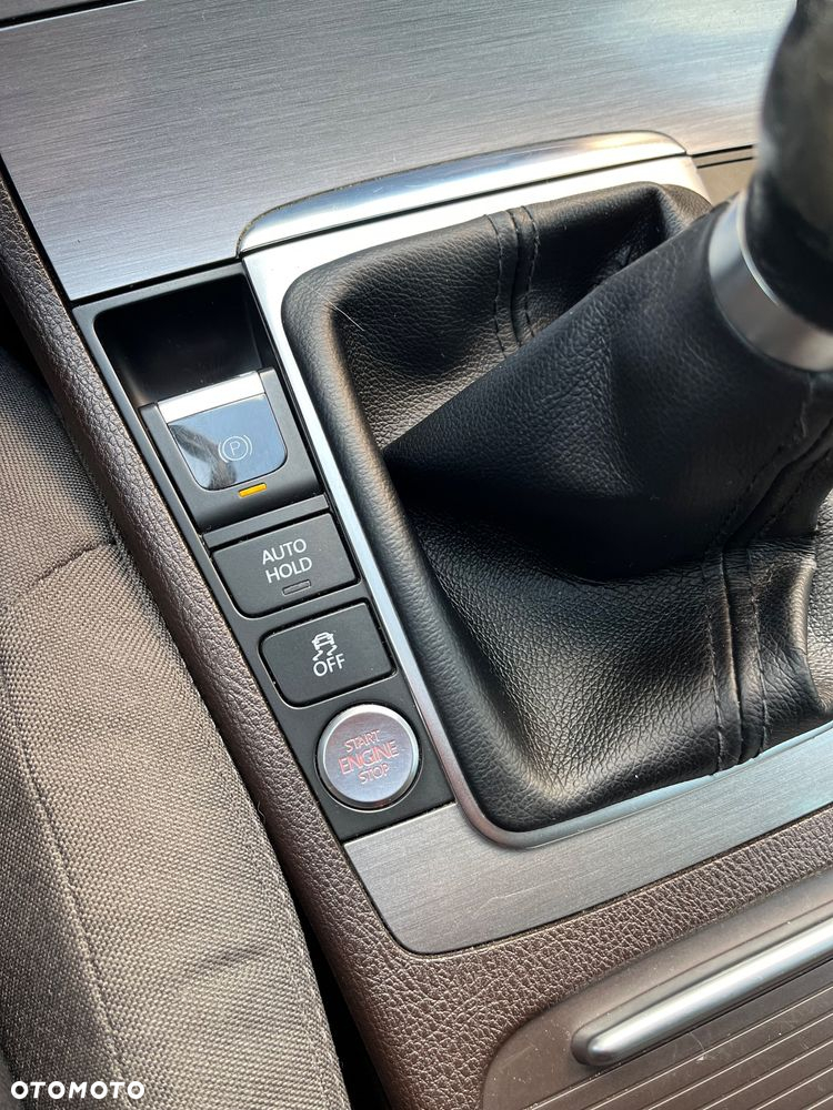 Volkswagen Passat 1.8 TSI Comfortline - 16