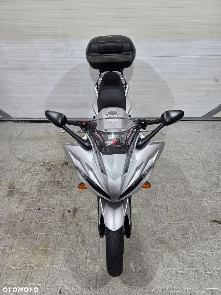 Yamaha FZ - 23