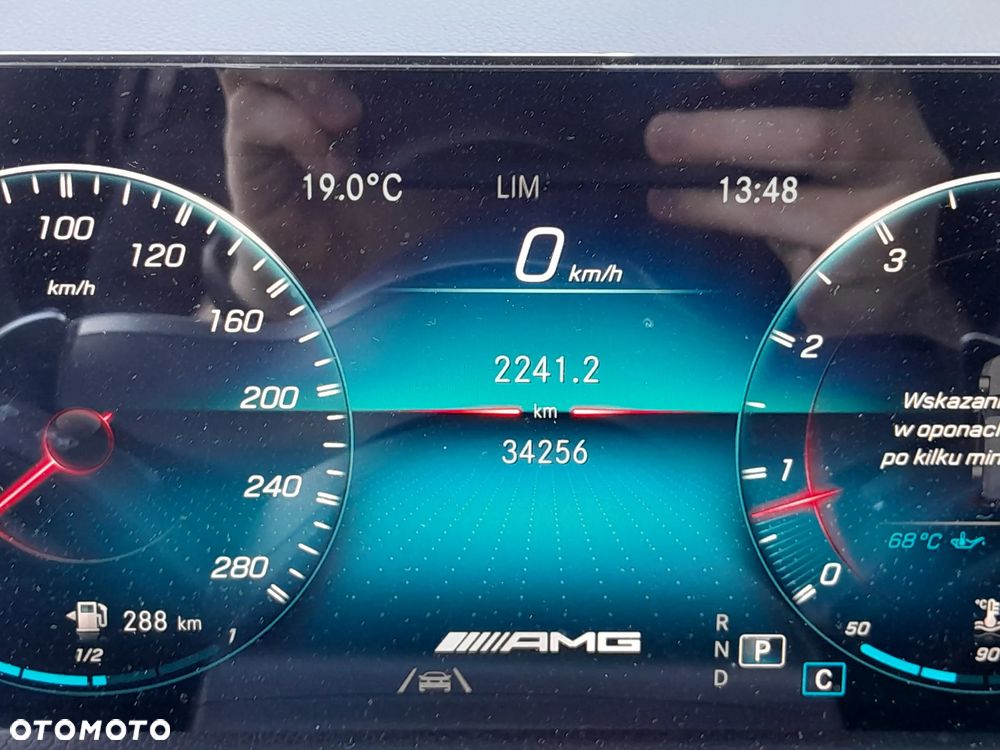 Mercedes-Benz GLB - 15